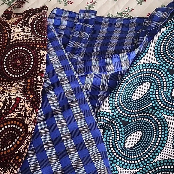 Colorful Patterned Fabrics Made In AFRICA - Picture 4 of 4